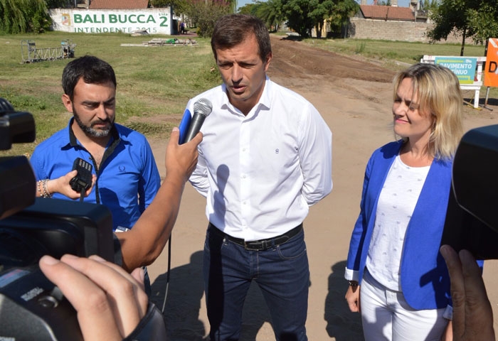 Bucca retoma el pavimento contínuo