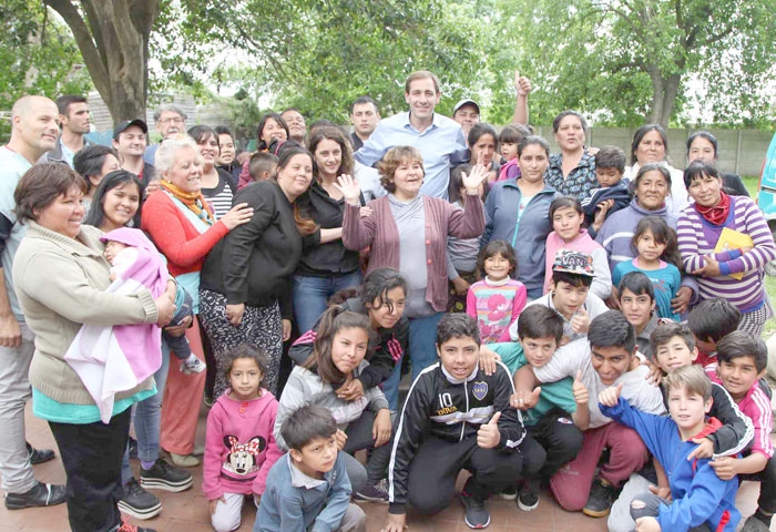 Garro visitó el comedor Las Cardenitas